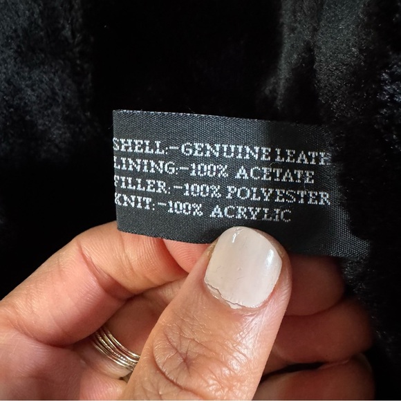 Vintage Lee World Leather bomber jacket Fur collar Lined black zip front large - Picture 3 of 9